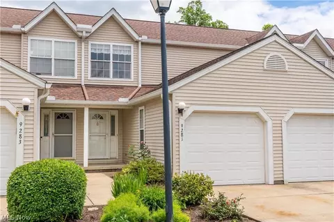 9281 Trotter Ln #45, Northfield, OH 44067