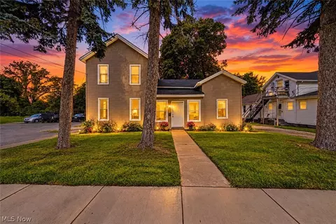 352 W Jackson St, Painesville, OH 44077
