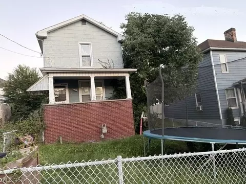 122 Holly Ave, Mingo Junction, OH 43938