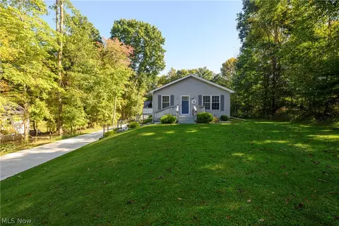 797 Royal Cir, Howard, OH 43028