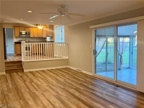 Living - 7052 Fox Hill Dr, Solon, OH 44139 photo 8 of 9