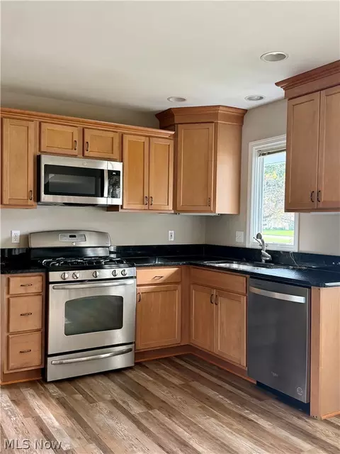 Kitchen - 7052 Fox Hill Dr, Solon, OH 44139 photo 1 of 3