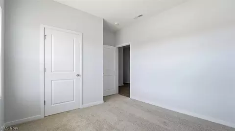 Bedroom - 109 Fippenny Pl, Mount Vernon, OH 43050 photo 6 of 9