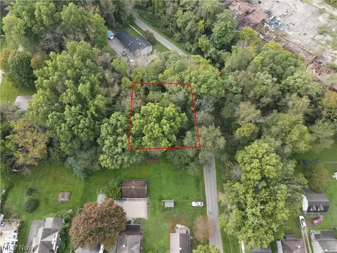 Euclid Street E, Salem, OH 44460
