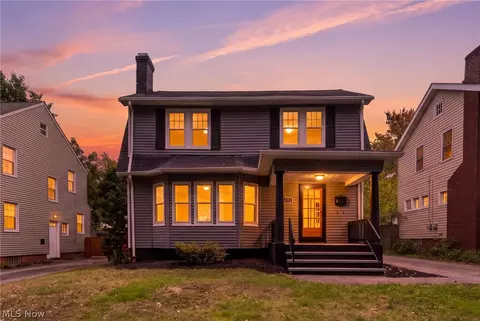1173 Yellowstone Rd, Cleveland Heights, OH 44121