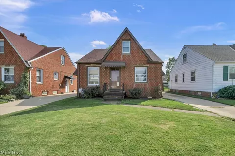 6311 Laverne Ave, Parma, OH 44129