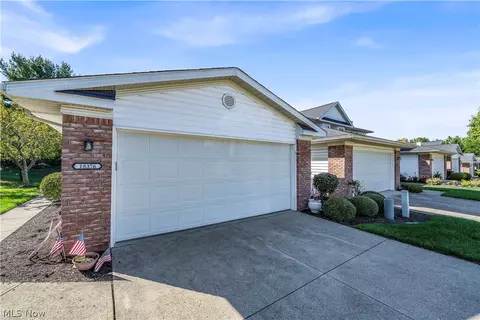 18376 Woodhaven Dr, Strongsville, OH 44149