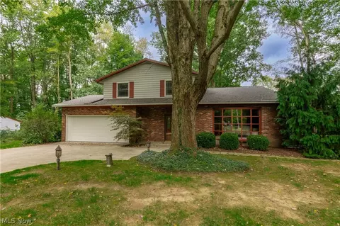 4894 Coldbrook Dr, Mantua, OH 44255