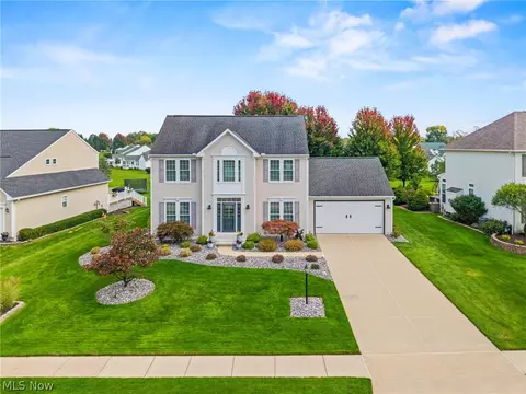 5969 Triple Crown Dr, Medina, OH 44256