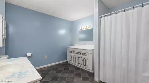 Bath - 618 Main St, Philo, OH 43771 photo 3 of 3