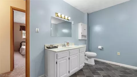 Bath - 618 Main St, Philo, OH 43771 photo 2 of 3