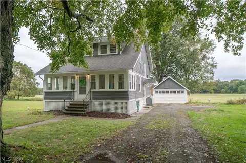 1250 Saint Michaels Ave, Akron, OH 44320