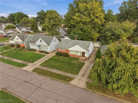View/Area - 819 E 261st St, Euclid, OH 44132 photo 1 of 8