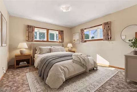 Bedroom - 819 E 261st St, Euclid, OH 44132 photo 2 of 4