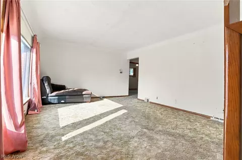 Living - 819 E 261st St, Euclid, OH 44132 photo 2 of 5