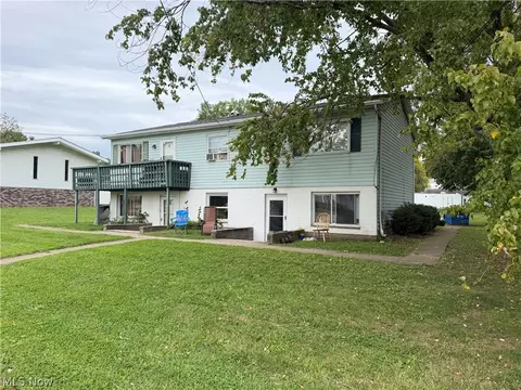 2375 Sanitarium Rd, Lakemore, OH 44250