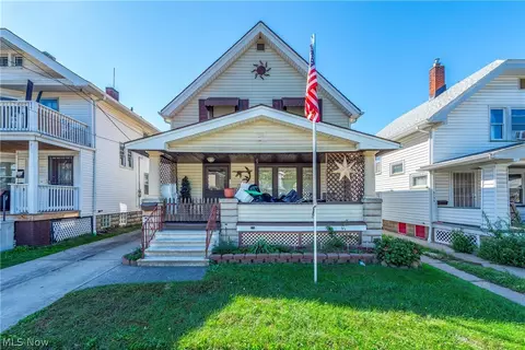3198 W 84th St, Cleveland, OH 44102