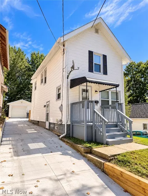 847 Keeney St, Akron, OH 44310