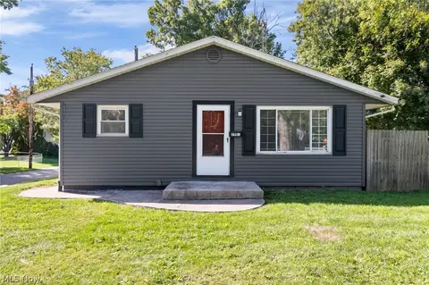 2901 Richmond Ave NE, Canton, OH 44705