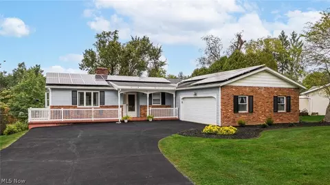 1965 Dunzweiler Dr, Zanesville, OH 43701
