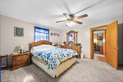 Bedroom - 3568 Mountview Ave, Alliance, OH 44601 photo 1 of 5