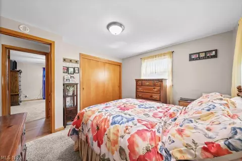 Bedroom - 3568 Mountview Ave, Alliance, OH 44601 photo 3 of 5