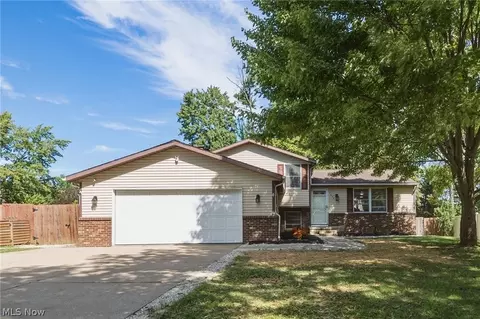 1035 Burntwood Dr, Medina, OH 44256