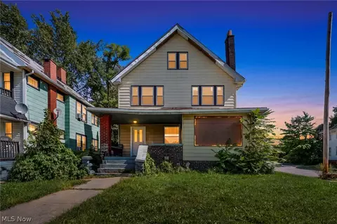 891 Paxton Rd, Cleveland, OH 44108