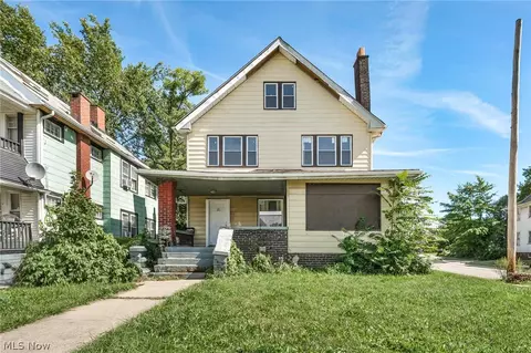891 Paxton Rd, Cleveland, OH 44108