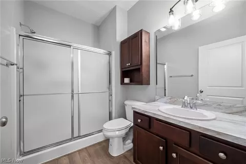Bath - 132 Acorn Ln, Elyria, OH 44035 photo 1 of 2