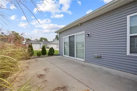 Exterior - 132 Acorn Ln, Elyria, OH 44035 photo 6 of 6