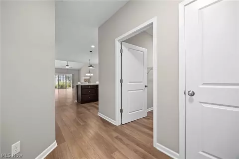 Entry Way - 132 Acorn Ln, Elyria, OH 44035 photo 2 of 6