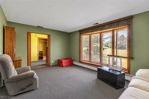 Living - 8935 Oberlin Rd, Elyria, OH 44035 photo 1 of 4