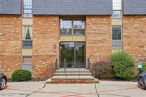 4187 Columbia Rd #136, North Olmsted, OH 44070