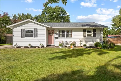811 Concord Ave, Elyria, OH 44035