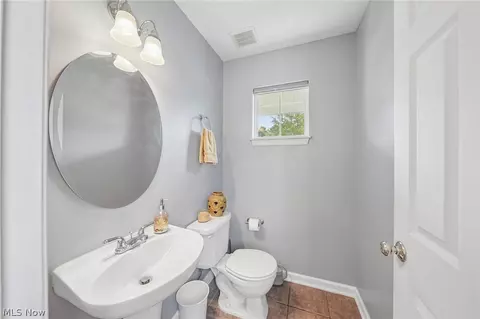 Entry Way - 7680 Woodpath Dr, Hudson, OH 44236 photo 8 of 9