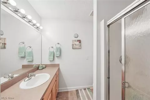 Bath - 7680 Woodpath Dr, Hudson, OH 44236 photo 2 of 2