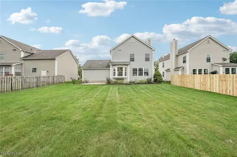 Exterior - 7680 Woodpath Dr, Hudson, OH 44236 photo 5 of 6