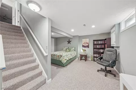 Bedroom - 7680 Woodpath Dr, Hudson, OH 44236 photo 7 of 7