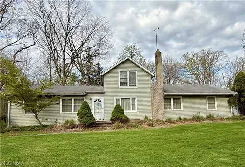 6066 Case Rd, North Ridgeville, OH 44039