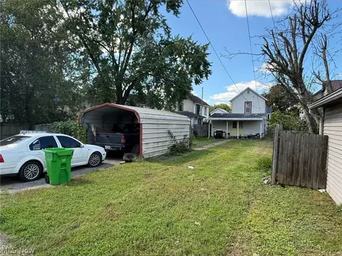 522 S 10th St, Coshocton, OH 43812 photo 4