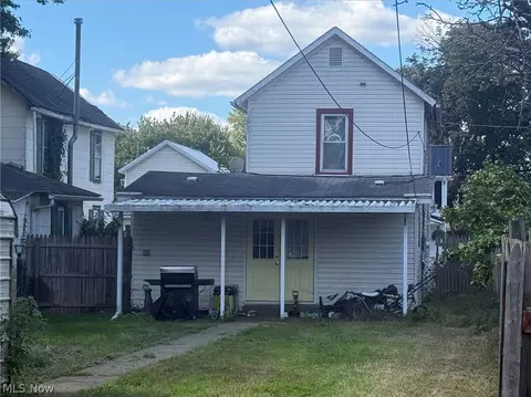 522 S 10th St, Coshocton, OH 43812 photo 2