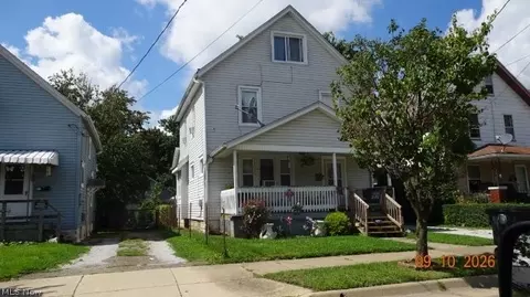 1296 Lakeshore Blvd, Akron, OH 44301