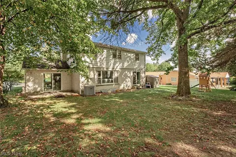 Exterior - 694 Simich Dr, Seven Hills, OH 44131 photo 4 of 6