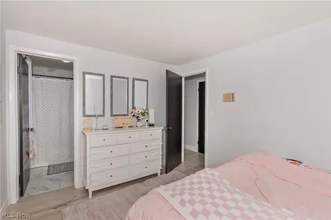 Bedroom - 694 Simich Dr, Seven Hills, OH 44131 photo 4 of 5