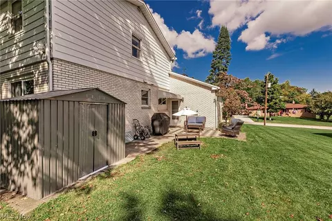 Exterior - 694 Simich Dr, Seven Hills, OH 44131 photo 3 of 6