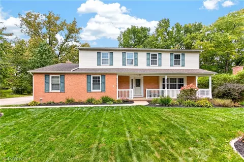 211 Beacon Hill Blvd, Northfield, OH 44067