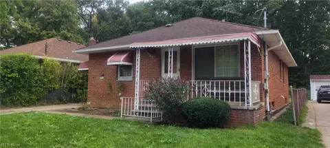 4271 W 162nd St, Cleveland, OH 44135