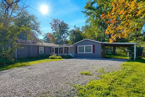 2456 Delaware Ave, Akron, OH 44312