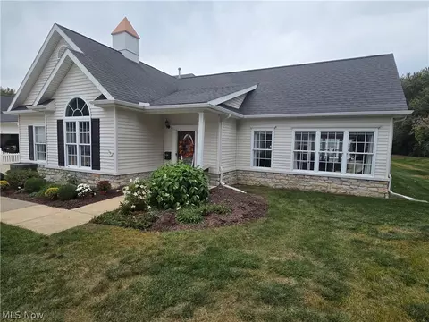 3235 Elizabeth Dr, Perry, OH 44081